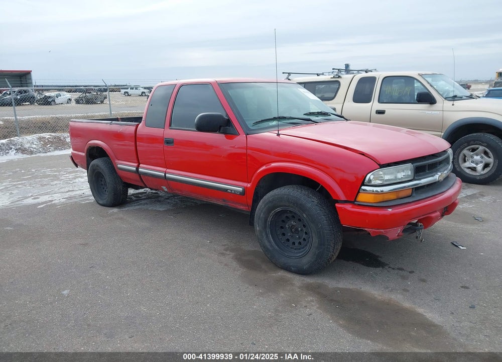 2001 CHEVROLET S-10 LS VIN: 1GCDT19WX18195047