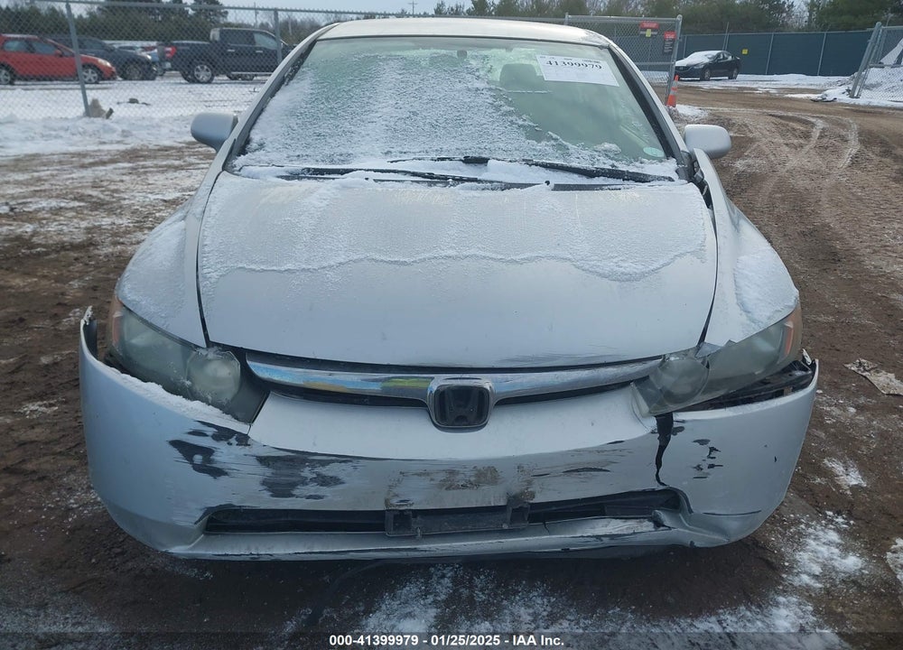 2008 HONDA CIVIC LX VIN: 1HGFA16558L104415