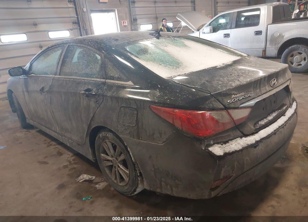 2014 HYUNDAI SONATA VIN: 5NPEB4AC5EH936819