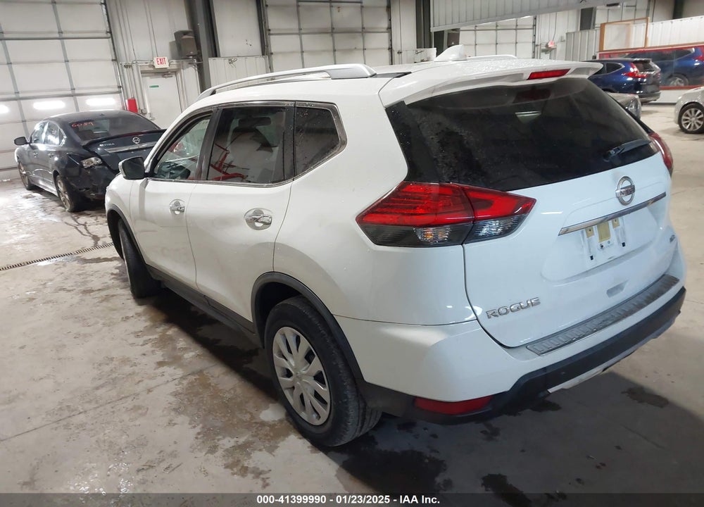 2017 NISSAN ROGUE S VIN: JN8AT2MV5HW007570