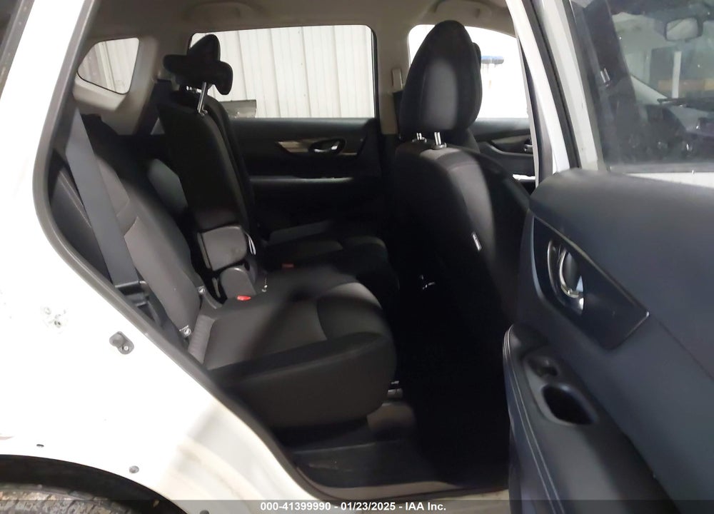 2017 NISSAN ROGUE S VIN: JN8AT2MV5HW007570