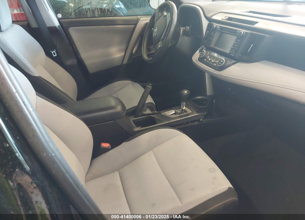 2018 TOYOTA RAV4 ADVENTURE/XLE VIN: 2T3WFREVXJW439060