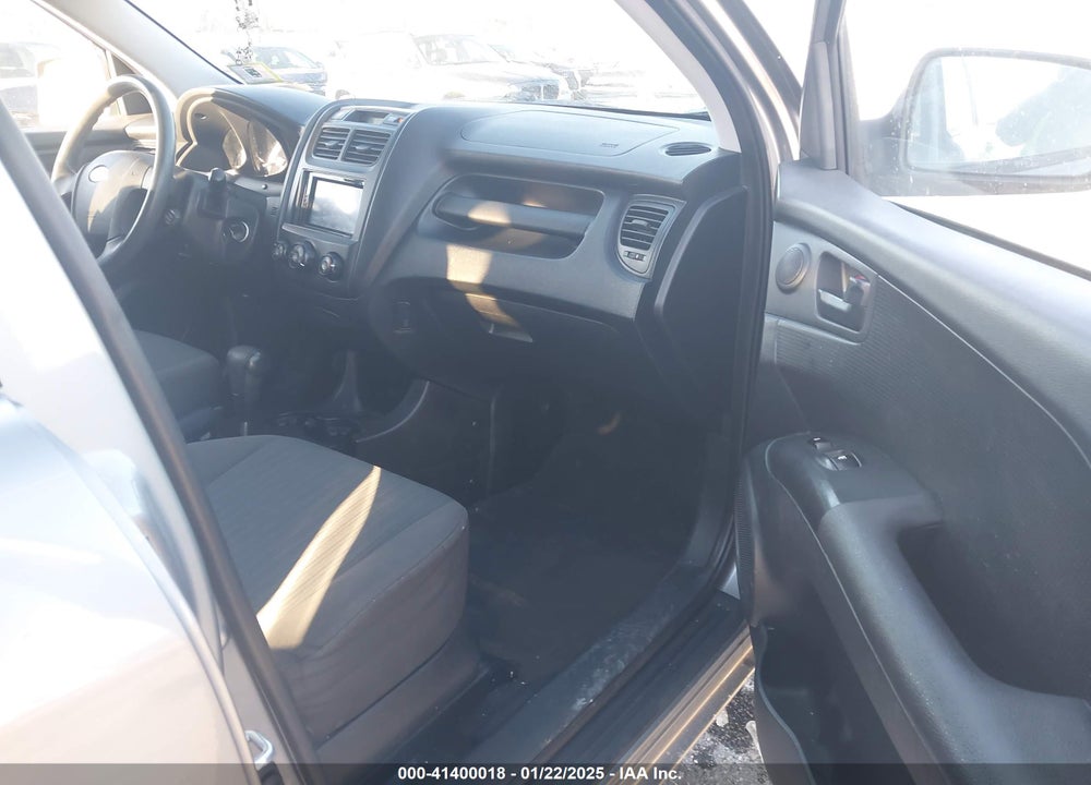 2010 KIA SPORTAGE LX VIN: KNDKG3A46A7703182