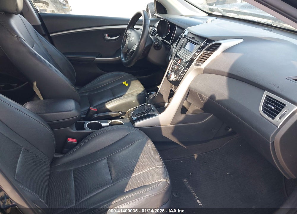 2017 HYUNDAI ELANTRA GT VIN: KMHD35LH5HU354040