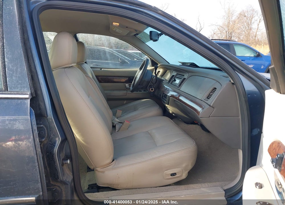 2007 MERCURY GRAND MARQUIS VIN: 2MEFM75V37X611212
