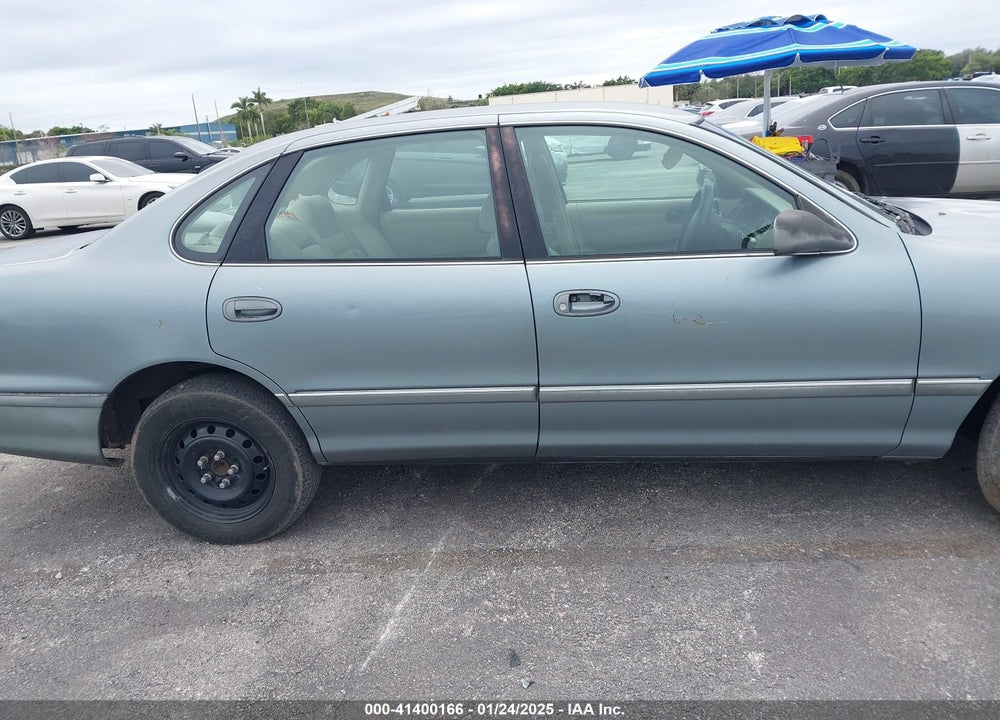 1998 TOYOTA AVALON XL VIN: 4T1BF18B2WU269701