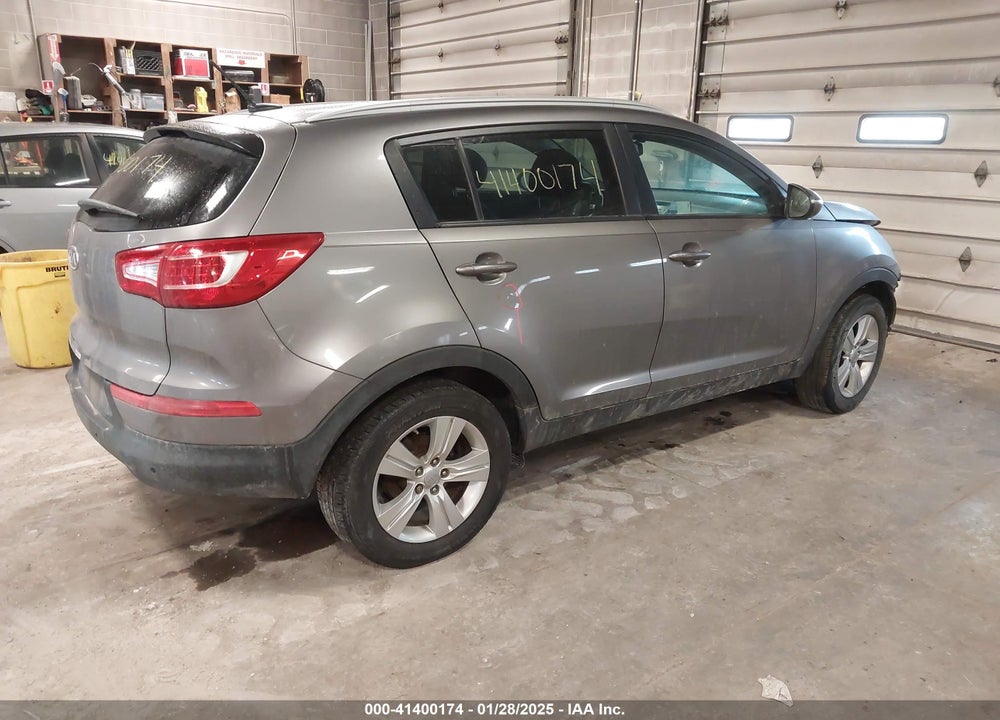 2012 KIA SPORTAGE VIN: KNDPB3A22C7215093