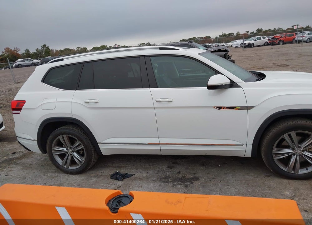 2018 VOLKSWAGEN ATLAS 3.6L V6 SEL VIN: 1V2SR2CA2JC592188
