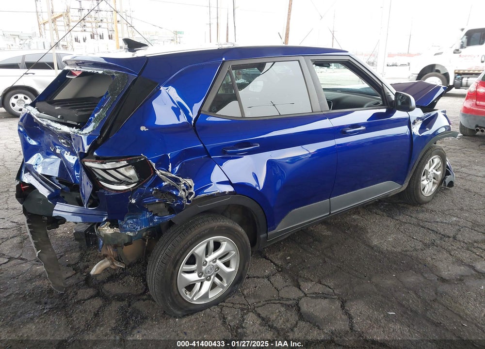 2022 HYUNDAI VENUE VIN: KMHRB8A30NU134088