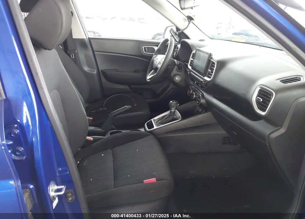 2022 HYUNDAI VENUE VIN: KMHRB8A30NU134088
