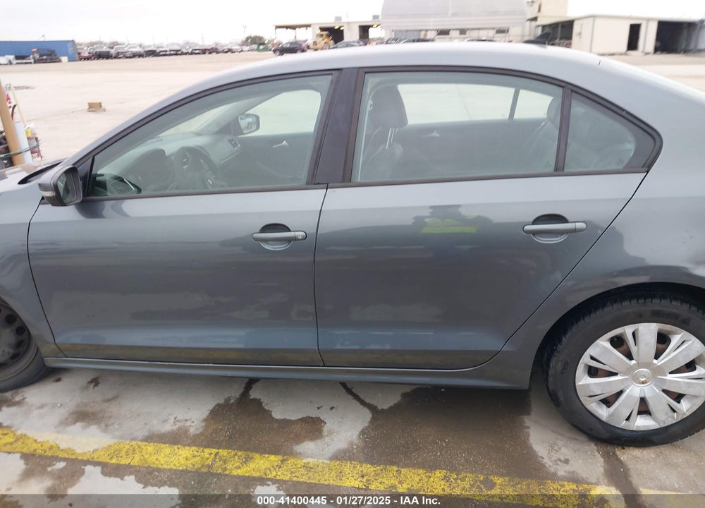 2014 VOLKSWAGEN JETTA VIN: 3VWD17AJ0EM243307