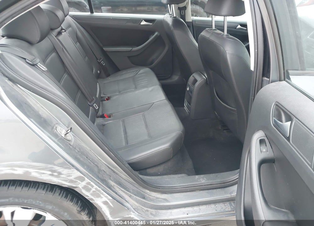 2014 VOLKSWAGEN JETTA VIN: 3VWD17AJ0EM243307