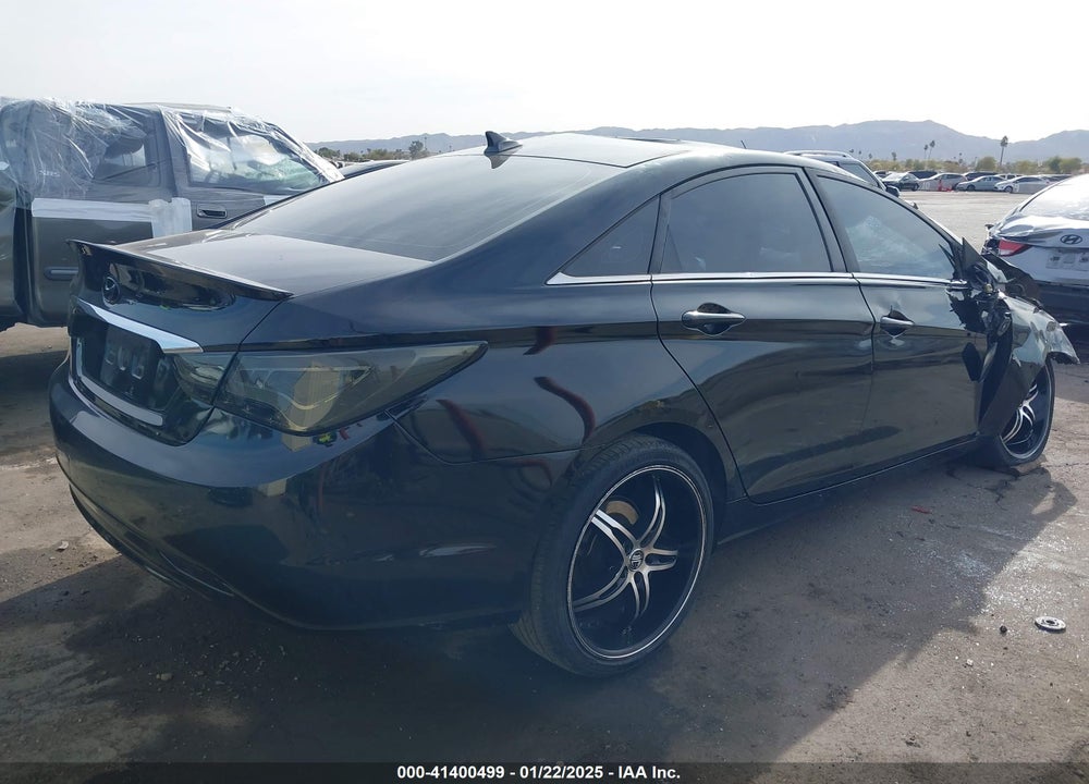 2011 HYUNDAI SONATA VIN: 5NPEB4AC1BH013779