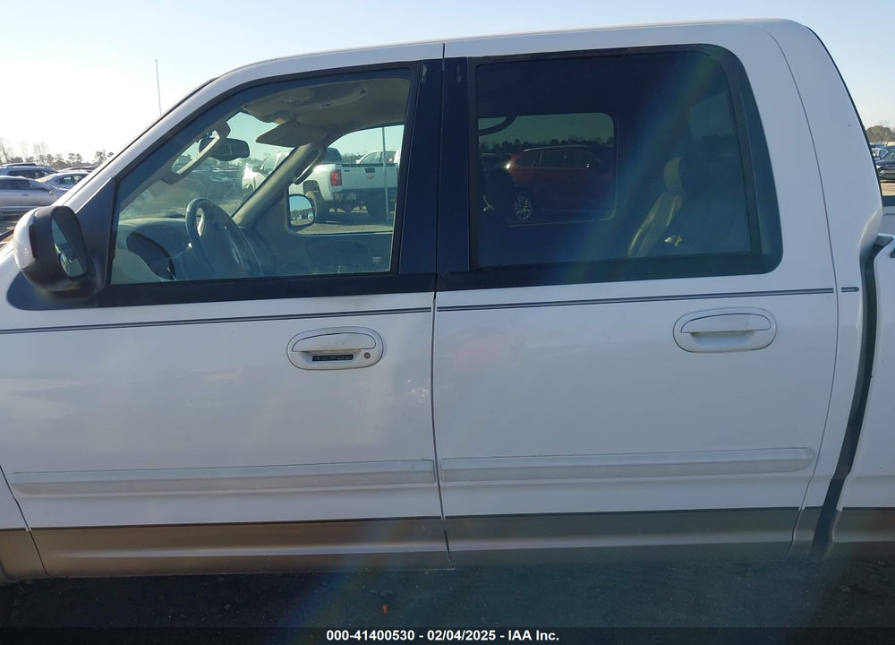 2003 FORD F-150 LARIAT/XLT VIN: 1FTRW08L63KD15656