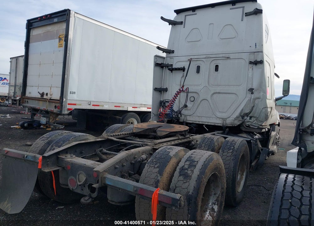 2020 FREIGHTLINER NEW CASCADIA 126 VIN: 3AKJHHDR3LSLL1143