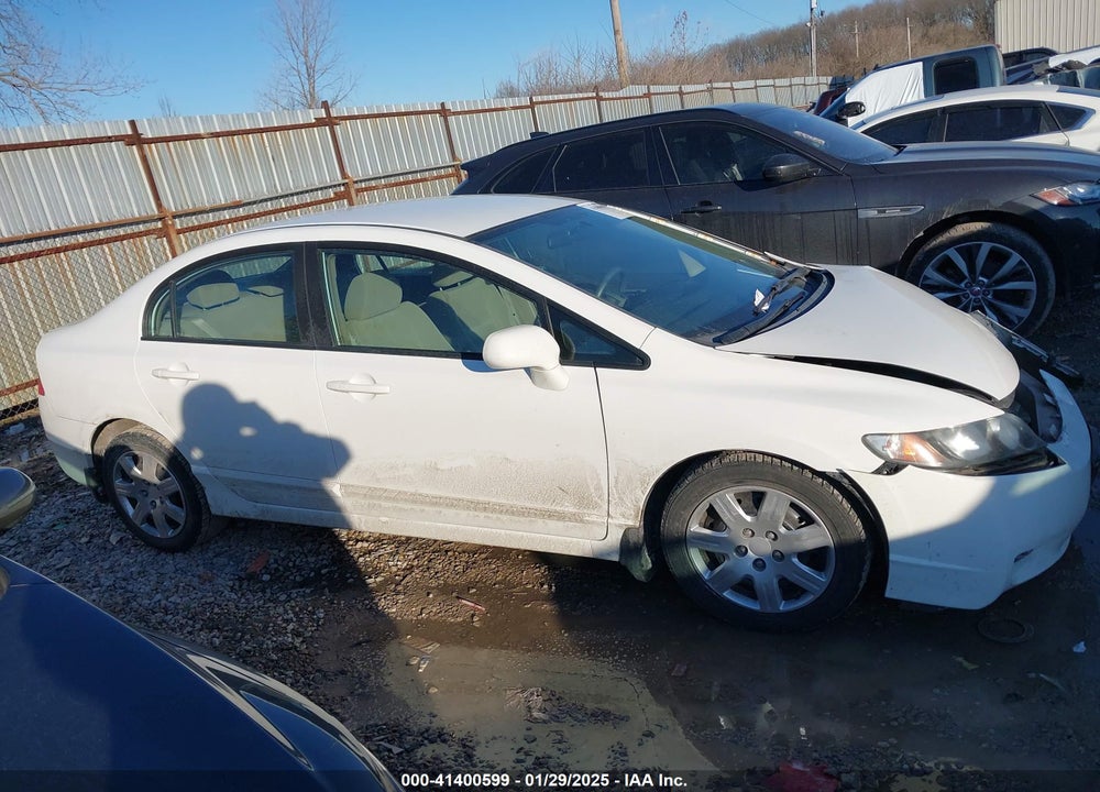 2011 HONDA CIVIC VIN: 19XFA1F51BE023216