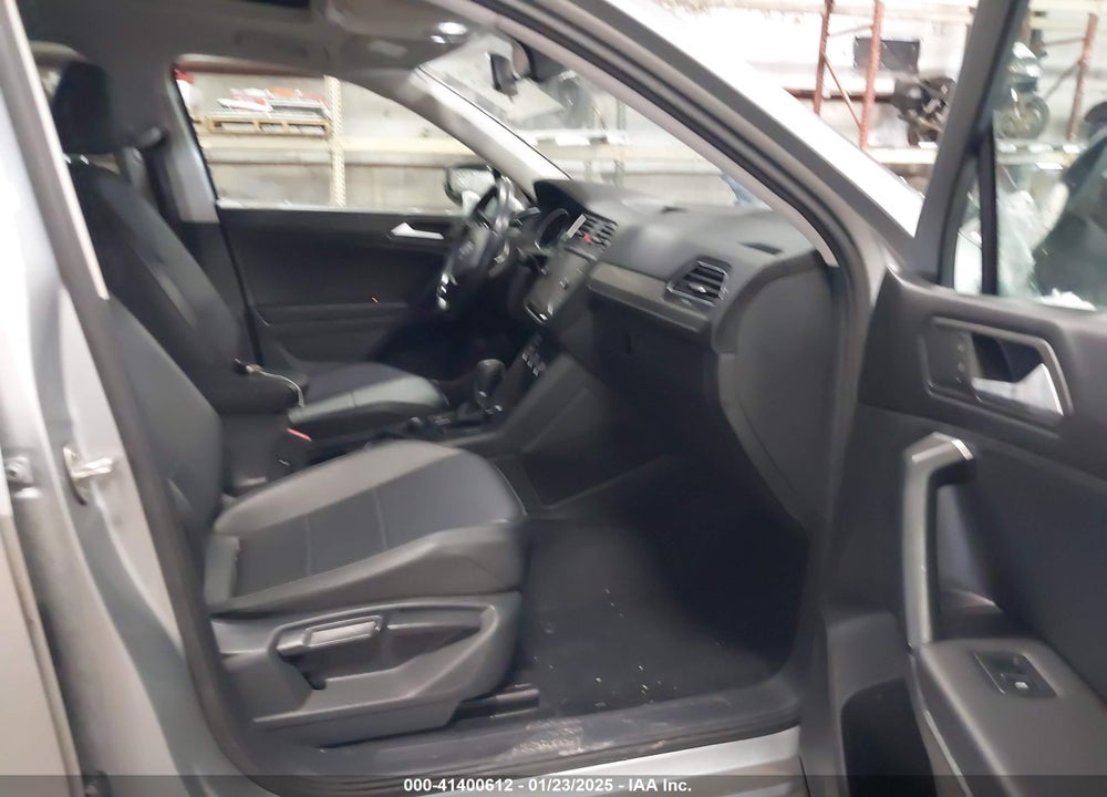 2019 VOLKSWAGEN TIGUAN 2.0T SE/2.0T SEL/2.0T SEL R-LINE/2.0T SEL R-LINE BLACK VIN: 3VV2B7AX6KM110737