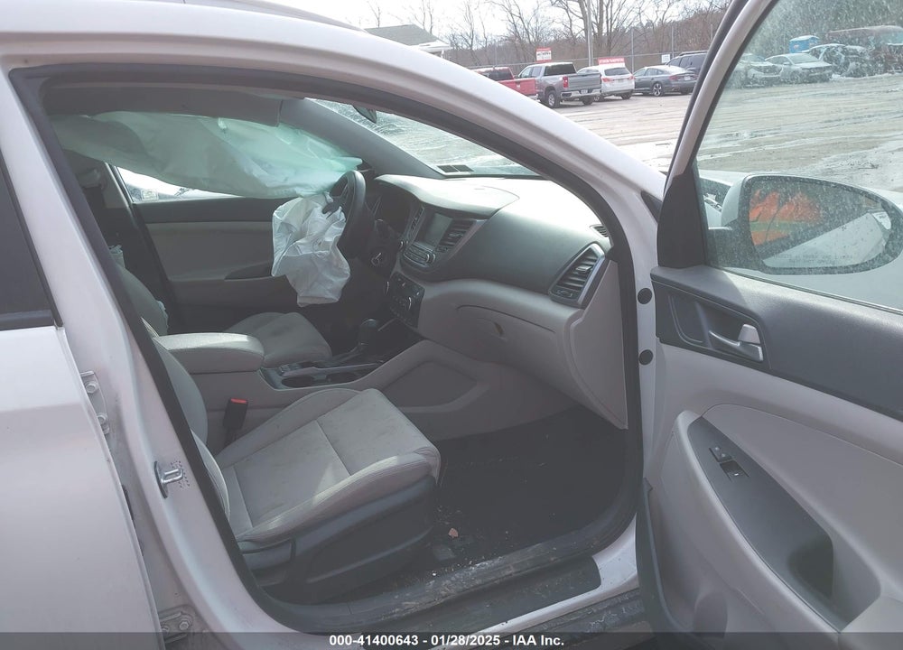 2018 HYUNDAI TUCSON SEL VIN: KM8J3CA40JU769165