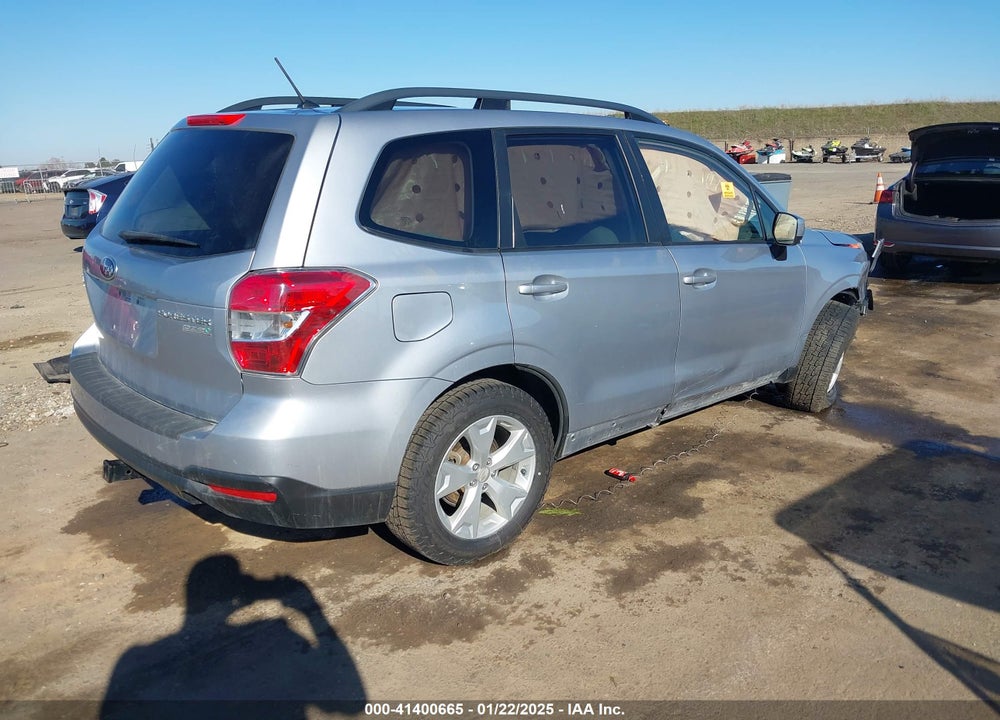 2015 SUBARU FORESTER 2.5I PREMIUM VIN: JF2SJAFC5FH523992