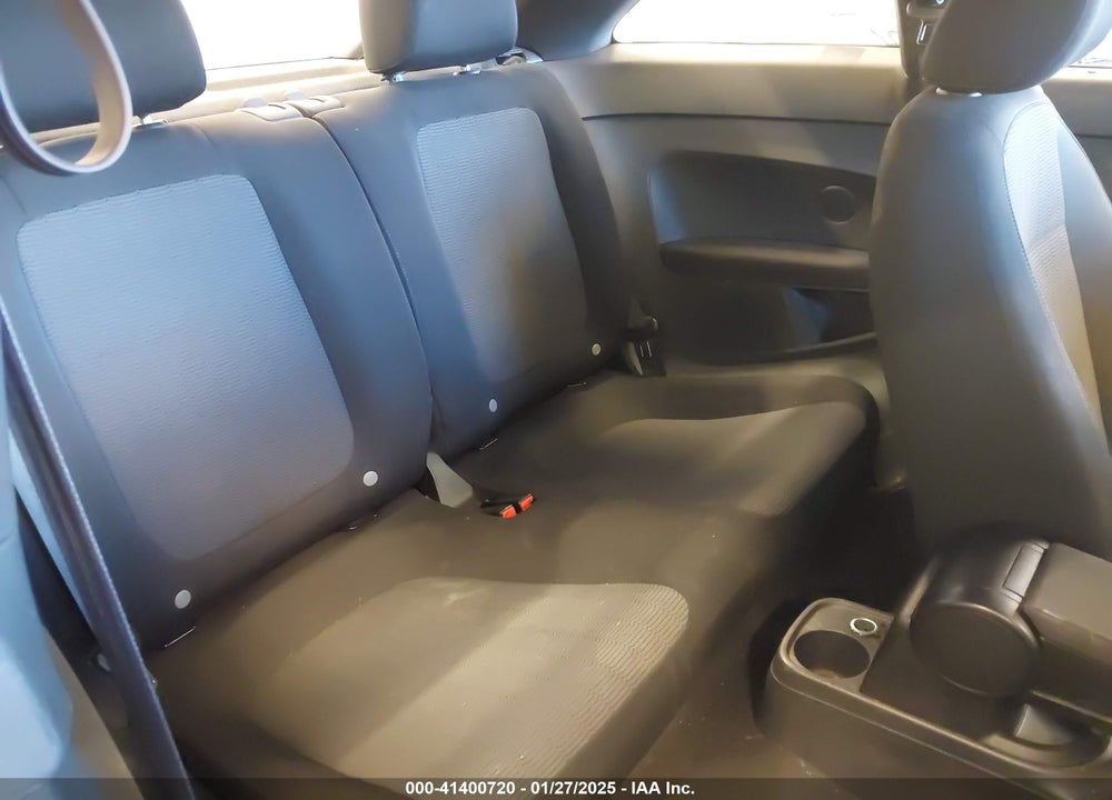 2014 VOLKSWAGEN BEETLE VIN: 3VWF17AT4EM654784