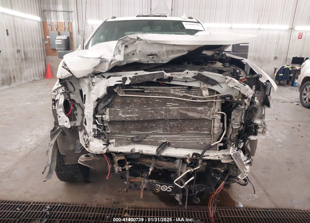 2022 CHEVROLET SILVERADO 3500HD 4WD  STANDARD BED LTZ VIN: 2GC4YUEY1N1231596