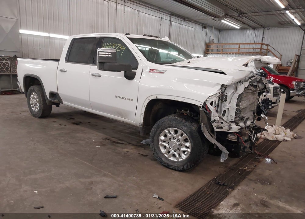 2022 CHEVROLET SILVERADO 3500HD 4WD  STANDARD BED LTZ VIN: 2GC4YUEY1N1231596