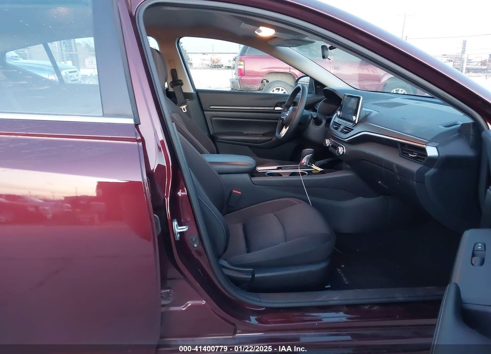 2024 NISSAN ALTIMA SV FWD VIN: 1N4BL4DV7RN319821