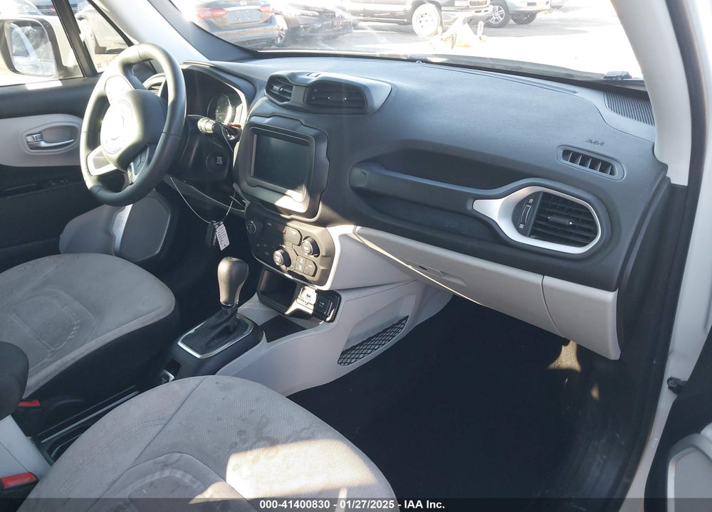 2018 JEEP RENEGADE LATITUDE FWD VIN: ZACCJABB8JPH90013