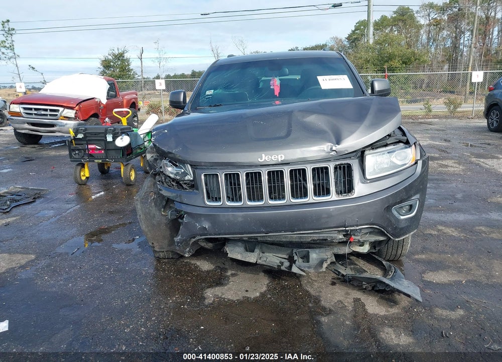 2015 JEEP GRAND CHEROKEE LAREDO VIN: 1C4RJFAG4FC923821