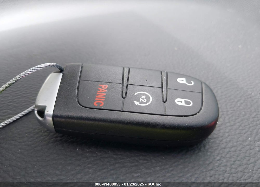 2015 JEEP GRAND CHEROKEE LAREDO VIN: 1C4RJFAG4FC923821