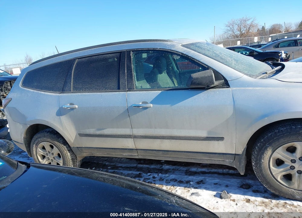 2016 CHEVROLET TRAVERSE LS VIN: 1GNKVFEDXGJ188157