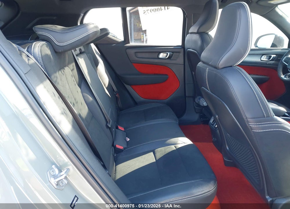 2021 VOLVO XC40 RECHARGE PURE ELECTRIC P8 VIN: YV4ED3UR4M2525090
