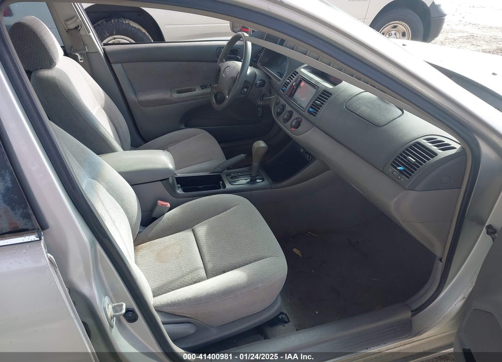 2003 TOYOTA CAMRY LE VIN: 4T1BE32K33U675943