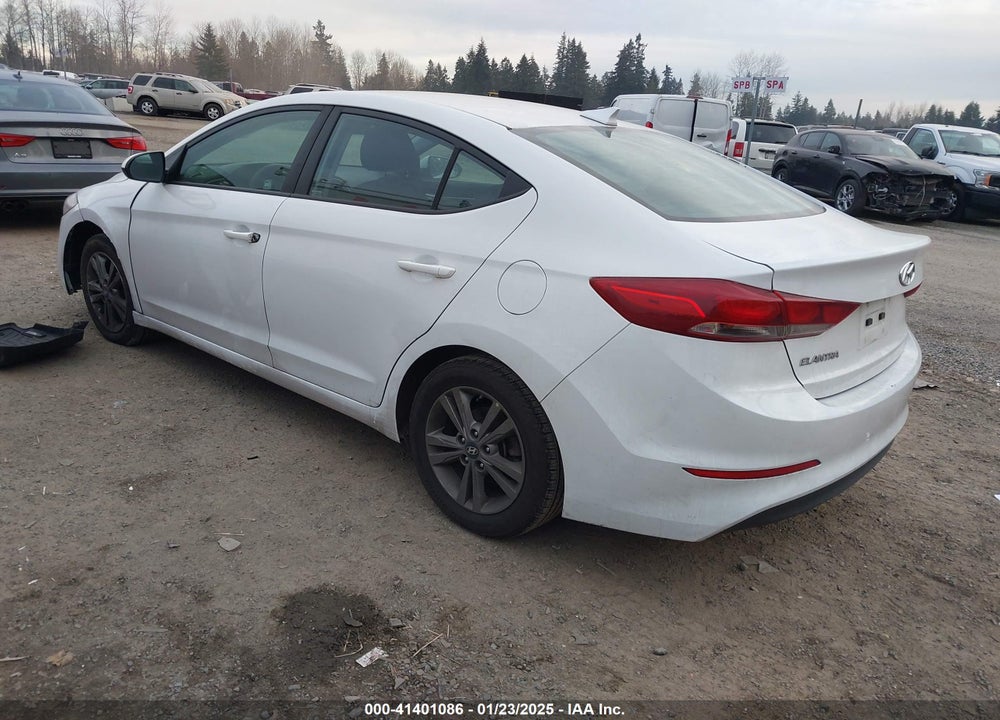2018 HYUNDAI ELANTRA SEL VIN: 5NPD84LF0JH257603