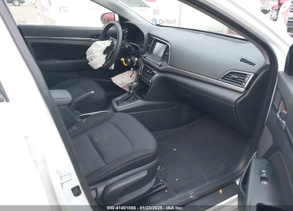 2018 HYUNDAI ELANTRA SEL VIN: 5NPD84LF0JH257603