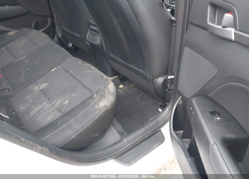 2018 HYUNDAI ELANTRA SEL VIN: 5NPD84LF0JH257603
