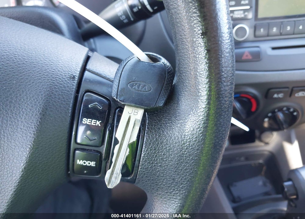 2009 KIA RIO LX AUTOMATIC VIN: KNADE223096495328