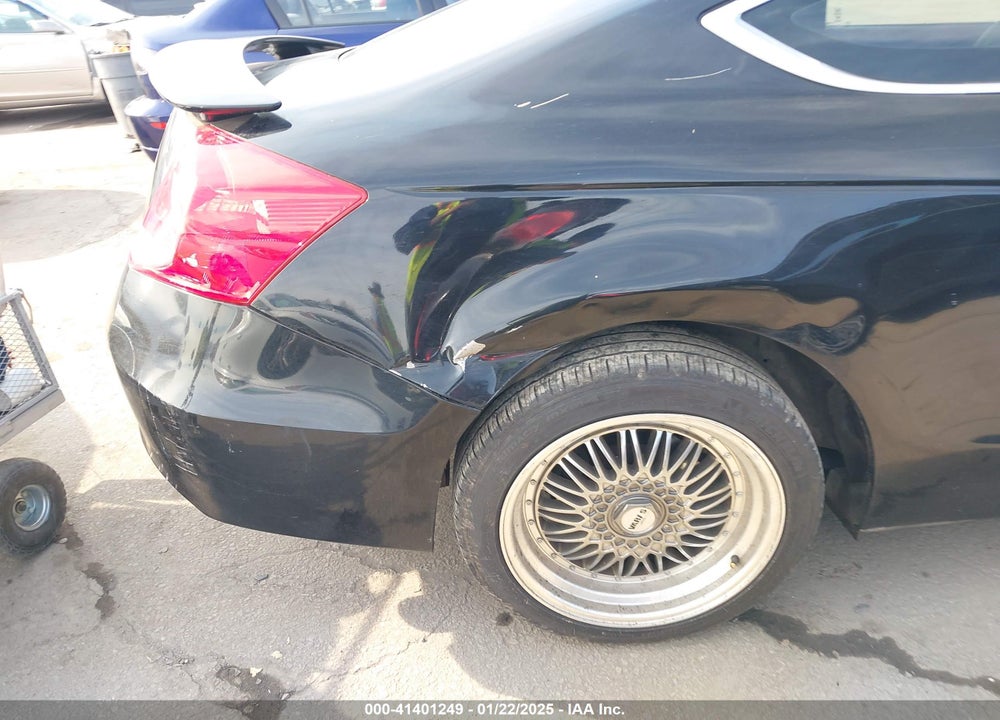 2012 HONDA ACCORD VIN: 1HGCS1B33CA009067