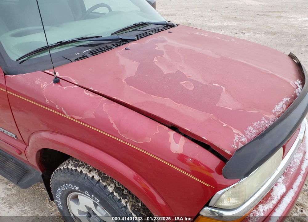 2004 CHEVROLET BLAZER LS VIN: 1GNDT13X74K144752