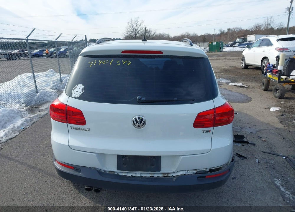 2016 VOLKSWAGEN TIGUAN S VIN: WVGAV7AX8GW534733