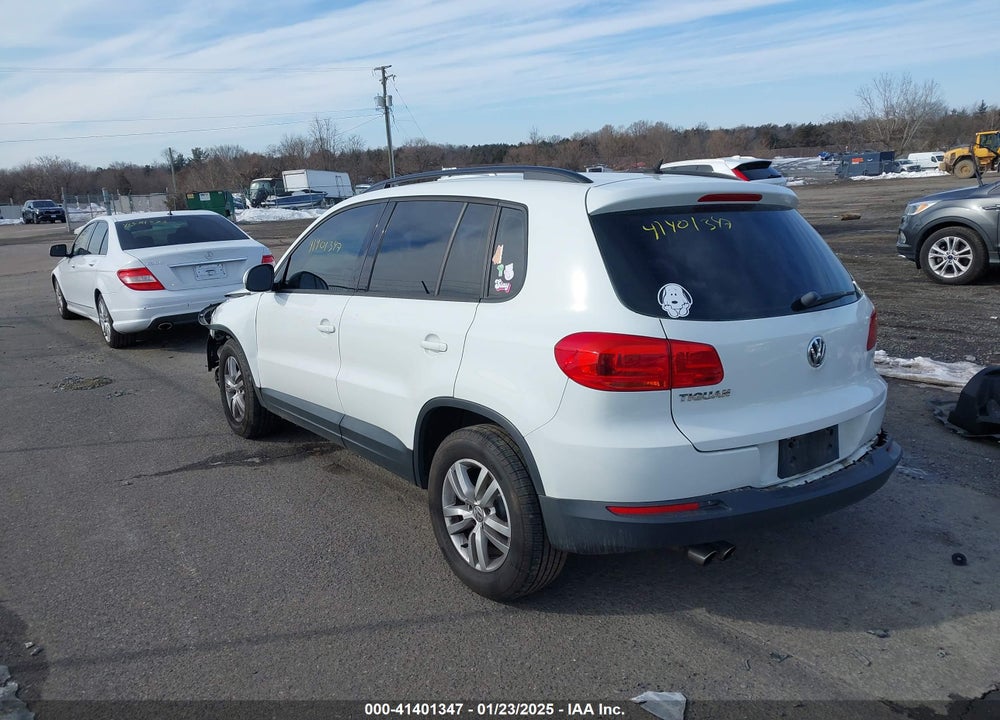 2016 VOLKSWAGEN TIGUAN S VIN: WVGAV7AX8GW534733