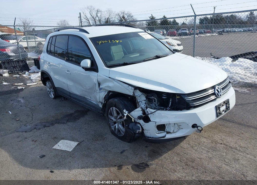 2016 VOLKSWAGEN TIGUAN S VIN: WVGAV7AX8GW534733