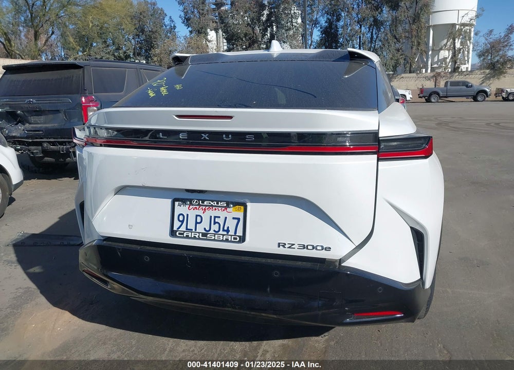 2024 LEXUS RZ 300E PREMIUM VIN: JTJABABB2RA002114
