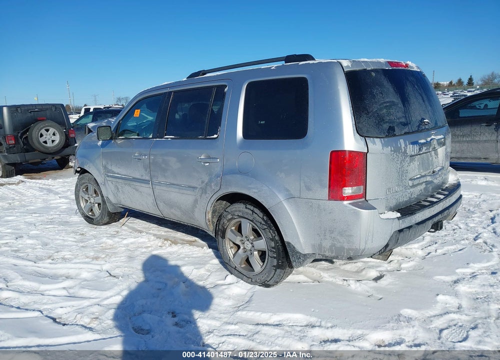 2010 HONDA PILOT EX-L VIN: 5FNYF4H53AB008945