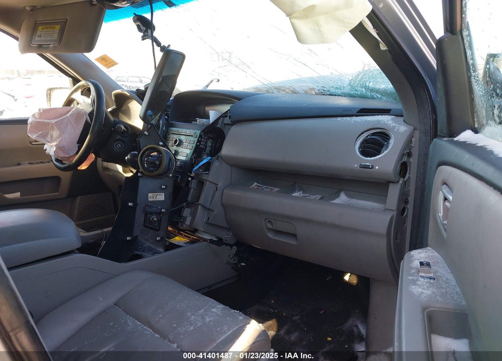 2010 HONDA PILOT EX-L VIN: 5FNYF4H53AB008945