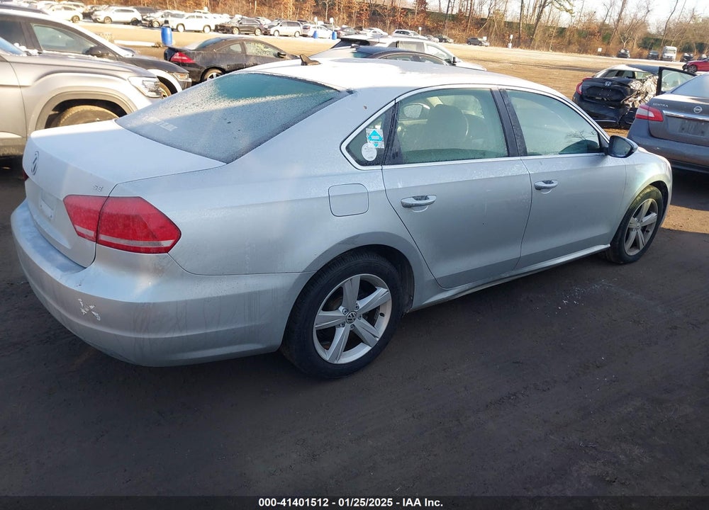 2012 VOLKSWAGEN PASSAT 2.5L SE VIN: 1VWBP7A36CC099090