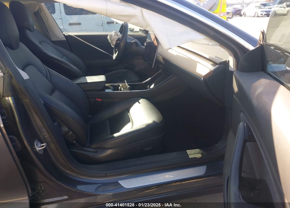 2018 TESLA MODEL 3 VIN: 5YJ3E1EB1JF083326