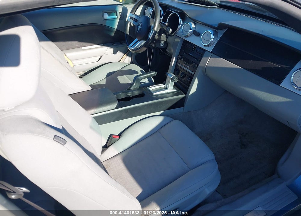 2005 FORD MUSTANG VIN: 1ZVHT84N955253808