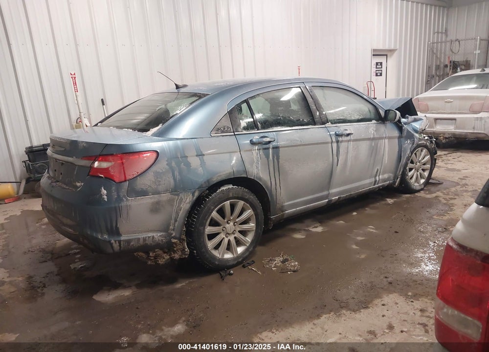 2011 CHRYSLER 200 VIN: 1C3BC1FG0BN584033