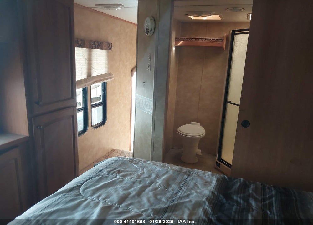 2008 HEARTLAND RV BIGHORN TRAVEL TRAILER VIN: 5SFGF33278E010953